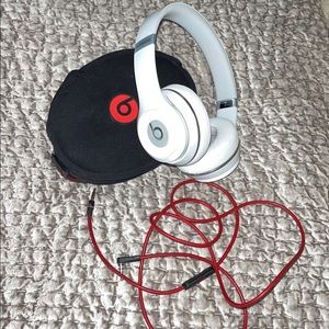 Wireless Beats Solo 3